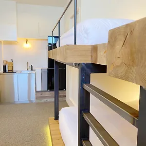 https://mizuka-imaizumi.fukuoka-hotels.net